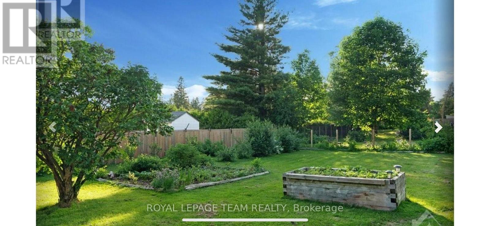 401 Clothier Street W