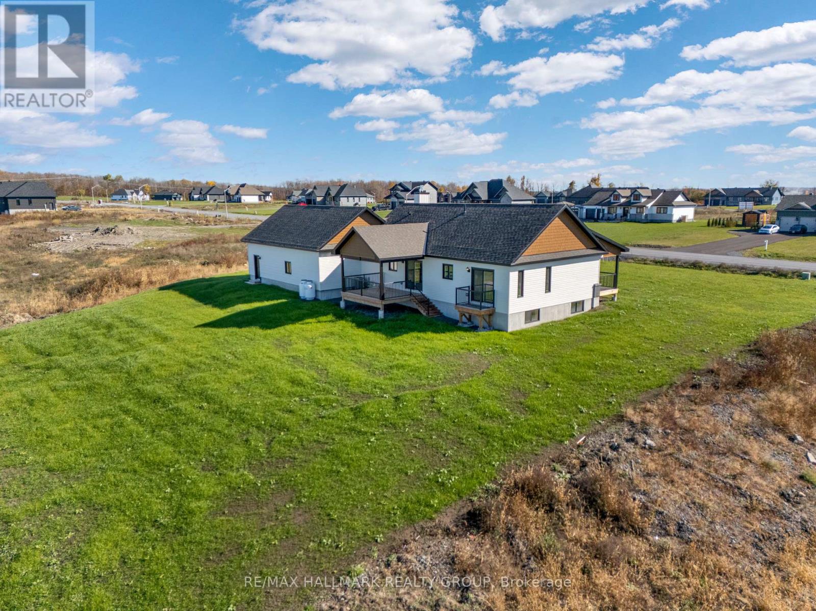 208 Trudeau Crescent