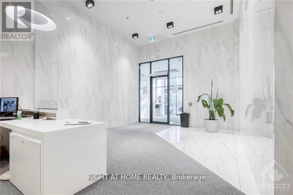 708 - 203 Catherine St Street