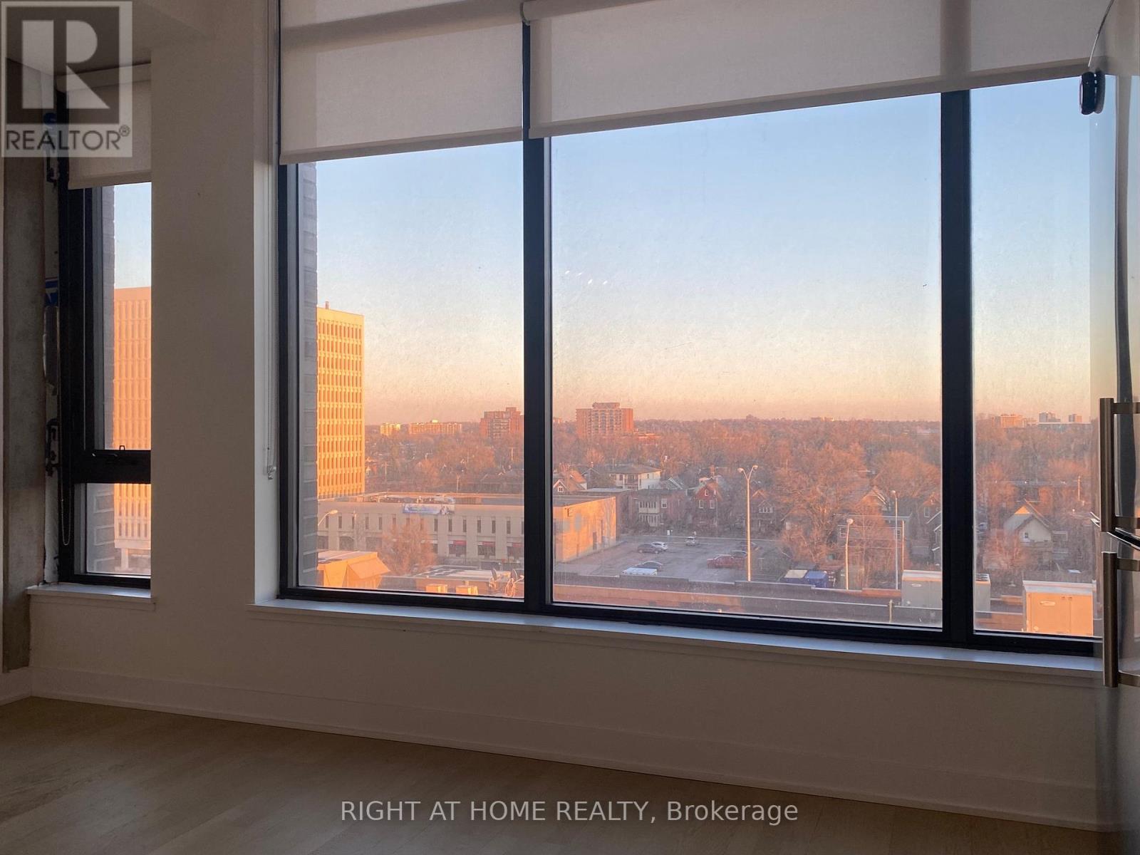 708 - 203 Catherine St Street