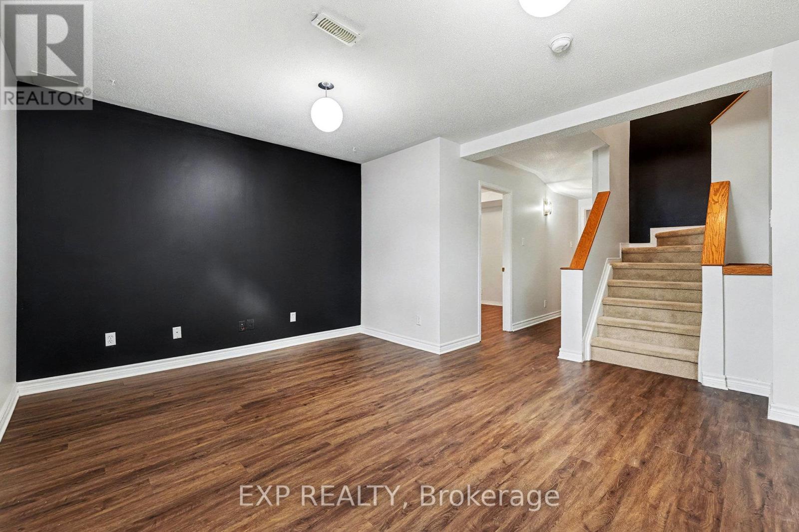 17 Windchime Crescent