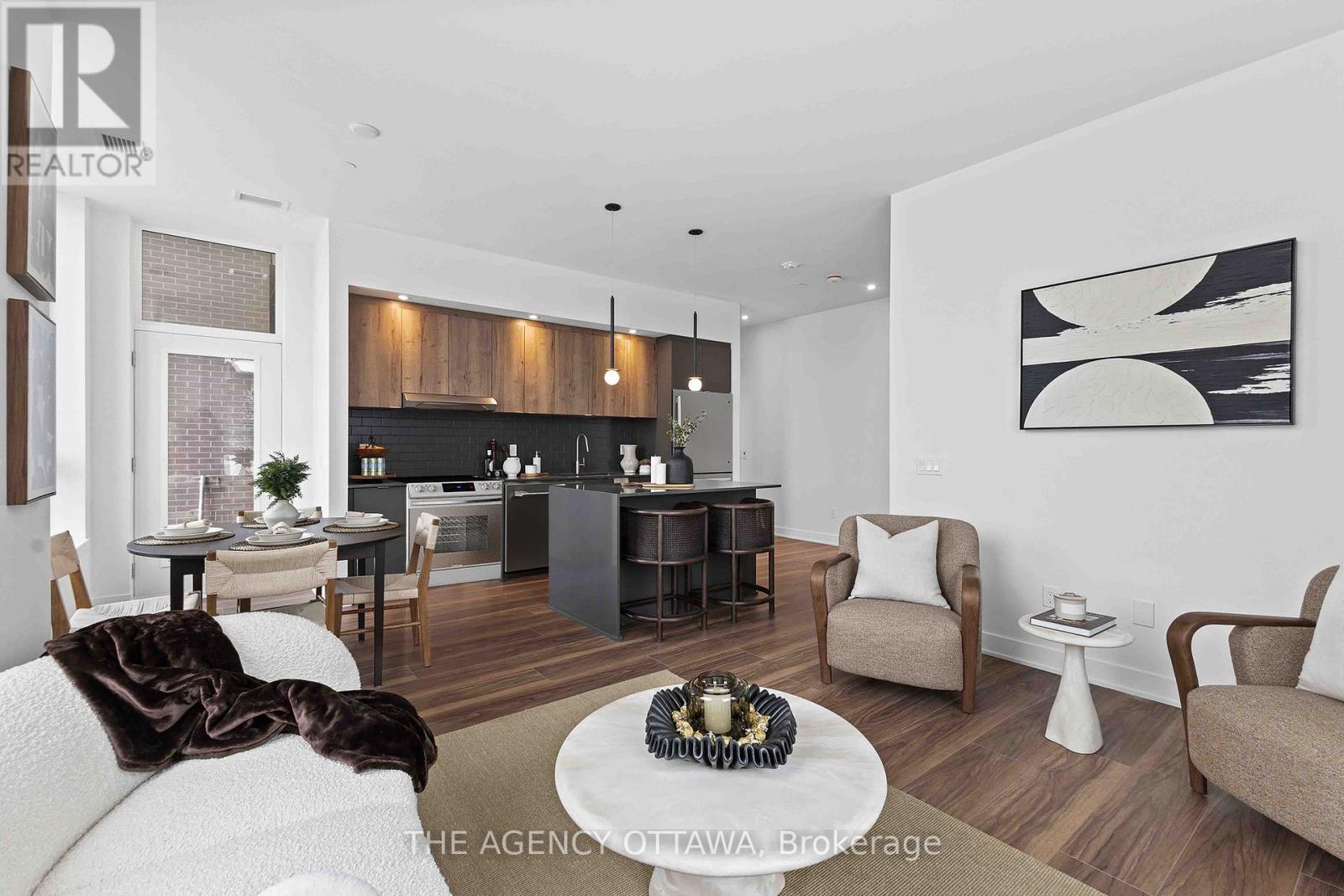 102 - 3071 Riverside Drive