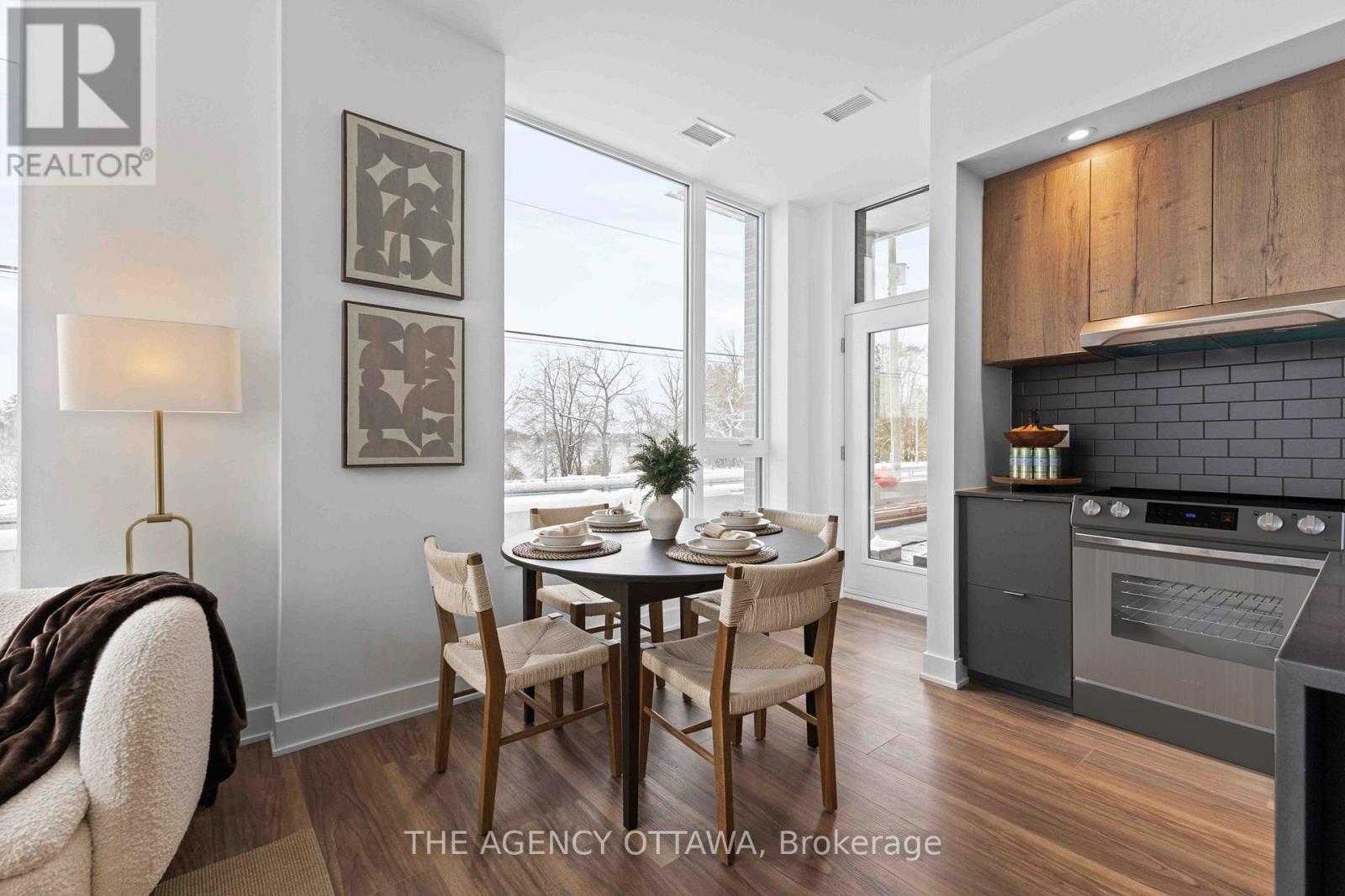 102 - 3071 Riverside Drive