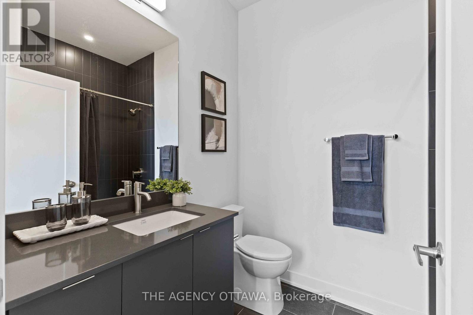 304 - 3071 Riverside Drive