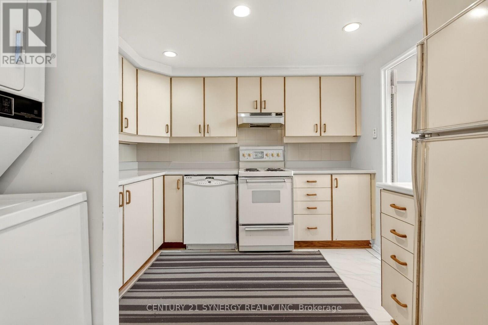 1704 - 1285 Cahill Drive