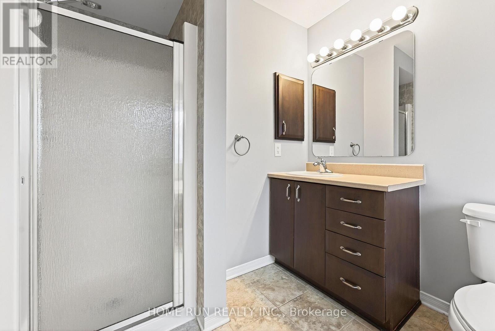 104 Eye Bright Crescent