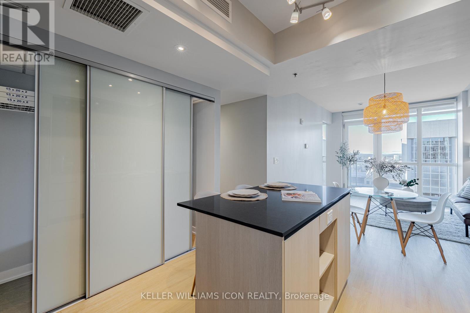 2015 - 199 Slater Street