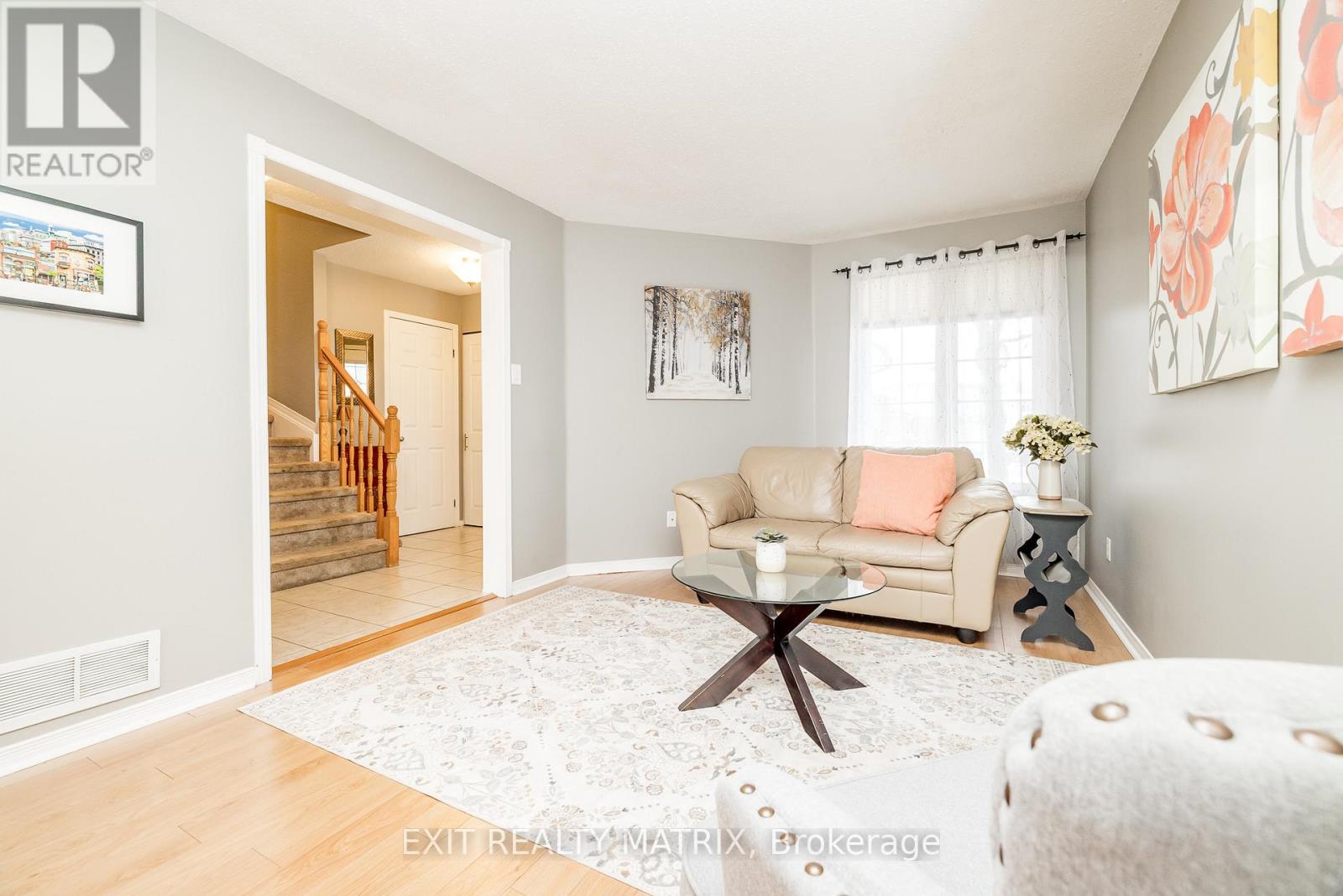 125 Whalings Circle N