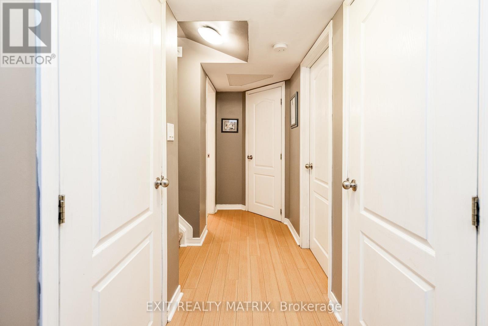 125 Whalings Circle N