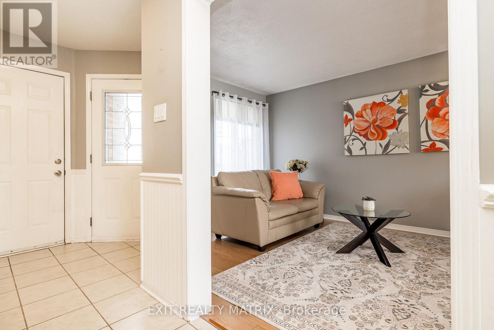 125 Whalings Circle N