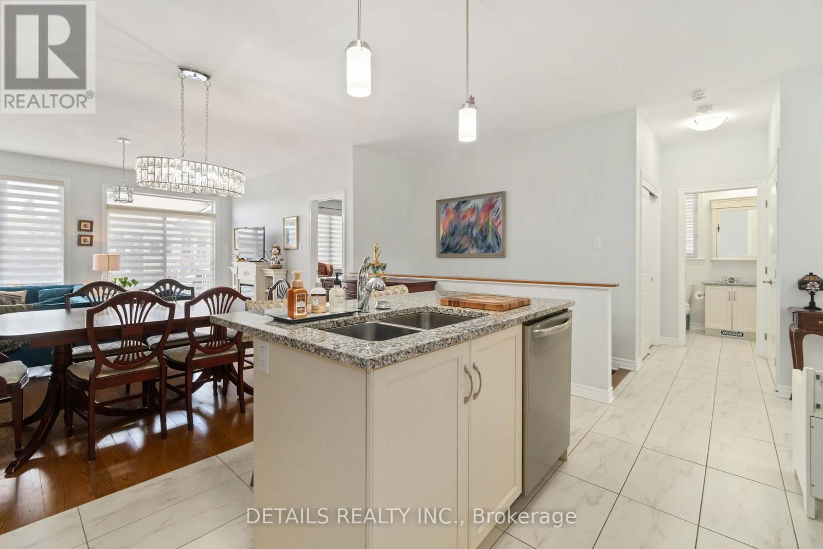 259 Merrithew Street W