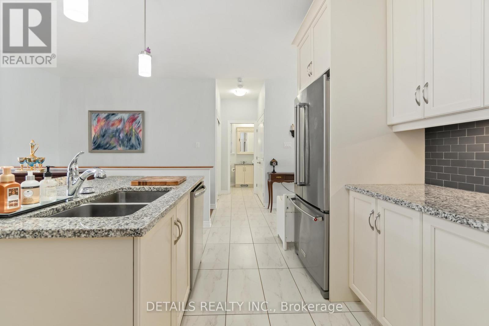 259 Merrithew Street W