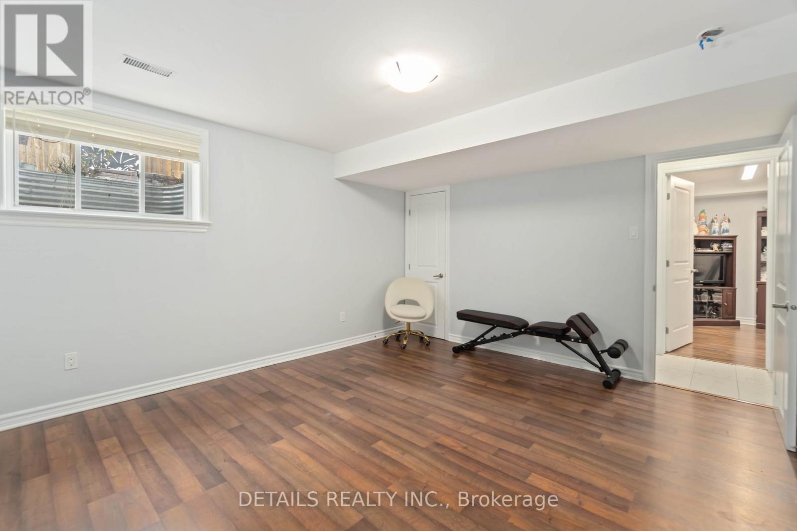 259 Merrithew Street W