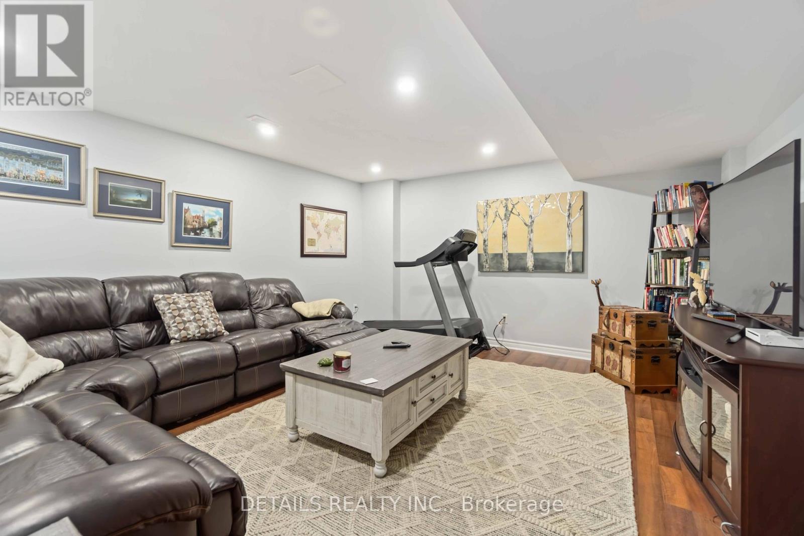 259 Merrithew Street W