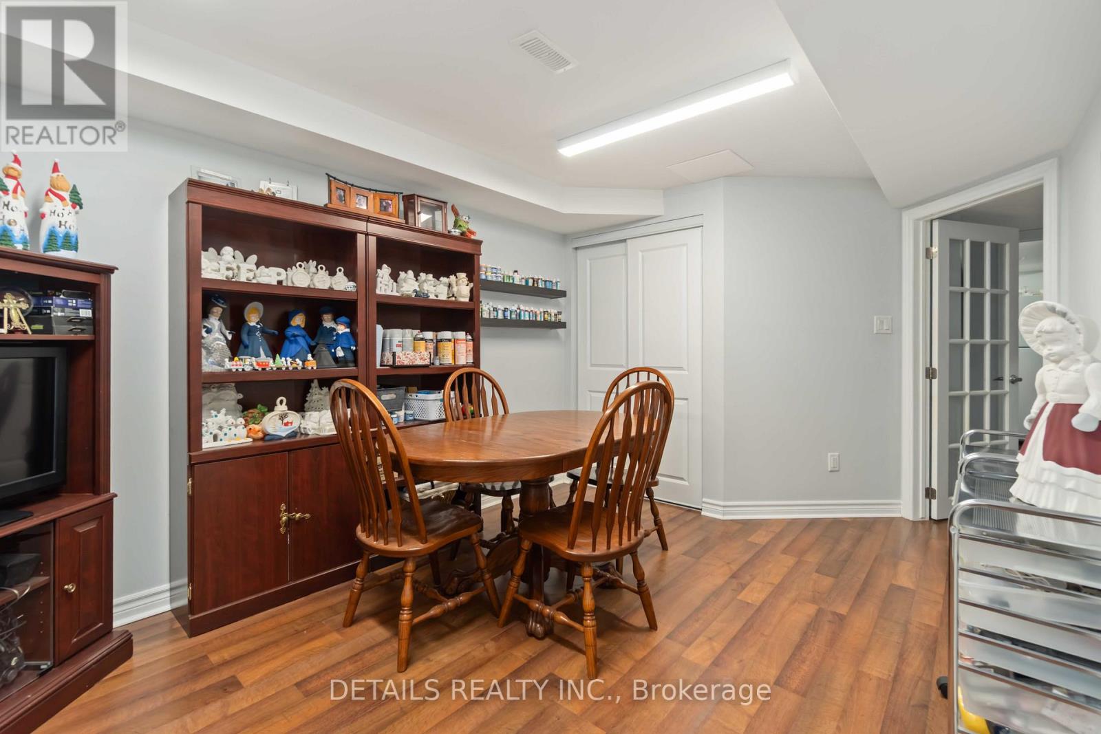 259 Merrithew Street W