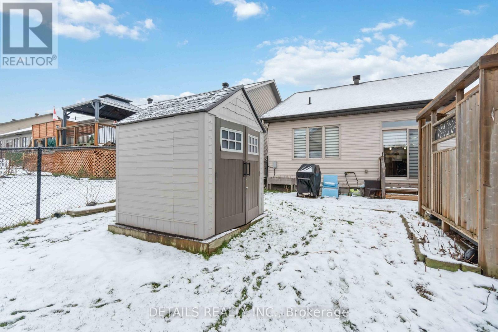 259 Merrithew Street W