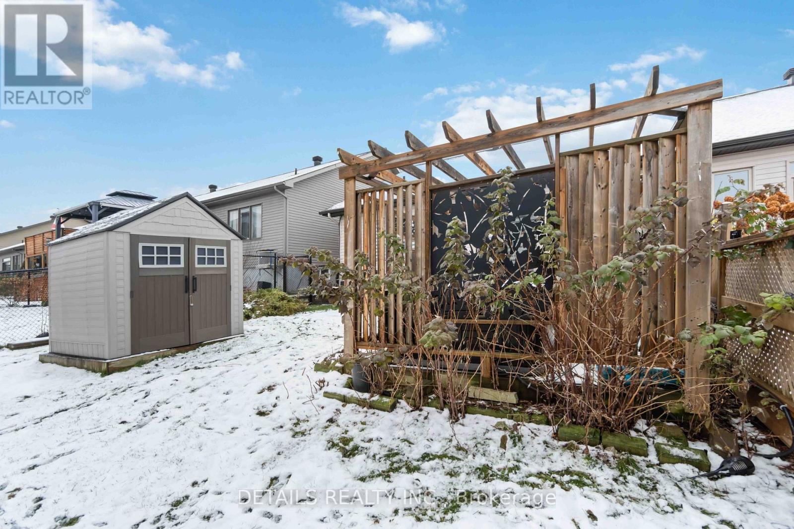 259 Merrithew Street W