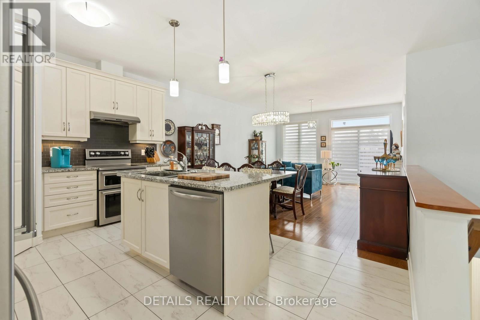 259 Merrithew Street W