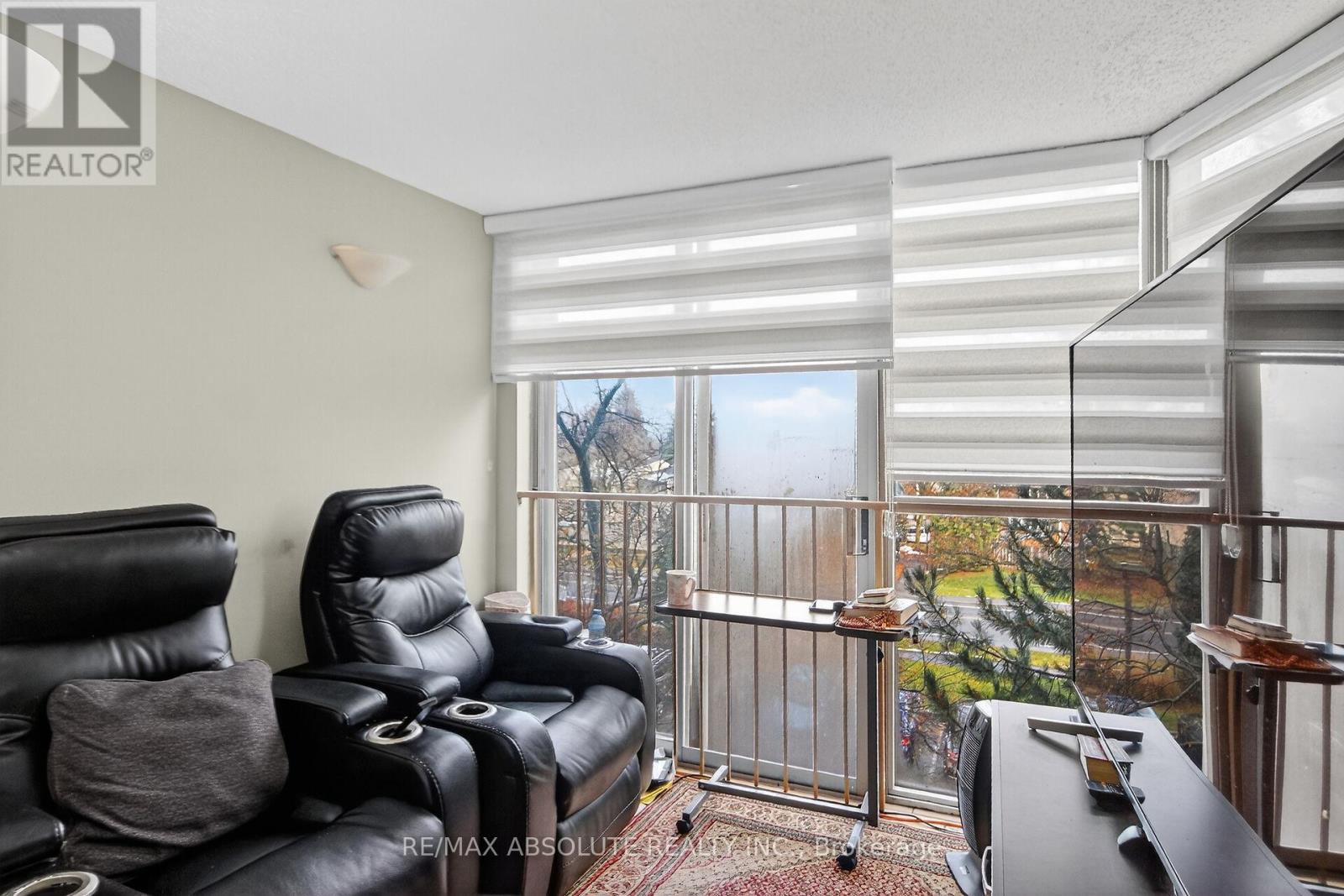 315 - 960 Teron Road