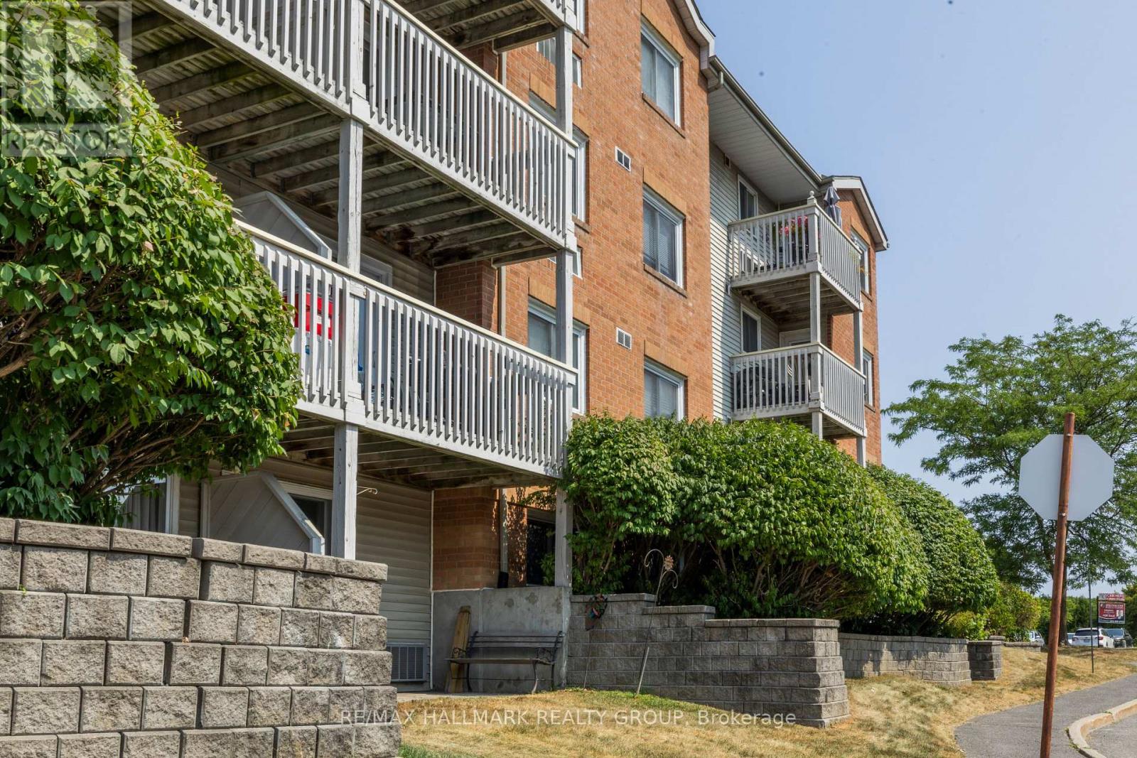 203 - 345 Centrum Boulevard