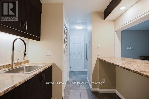 210 - 212 Viewmount Drive