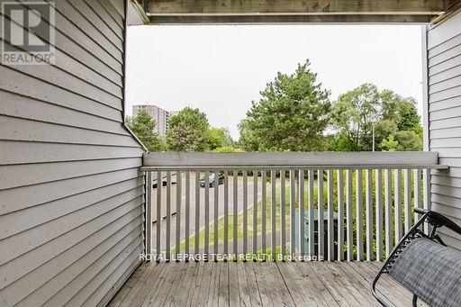 210 - 212 Viewmount Drive