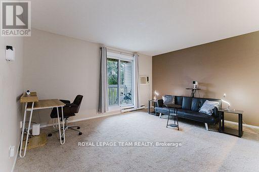 210 - 212 Viewmount Drive