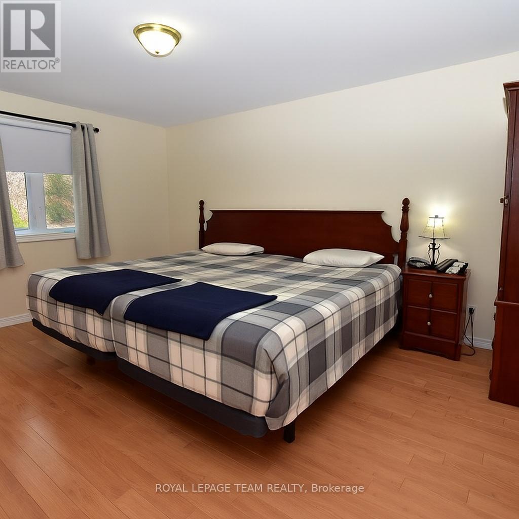 5516 Meadowbrook Drive