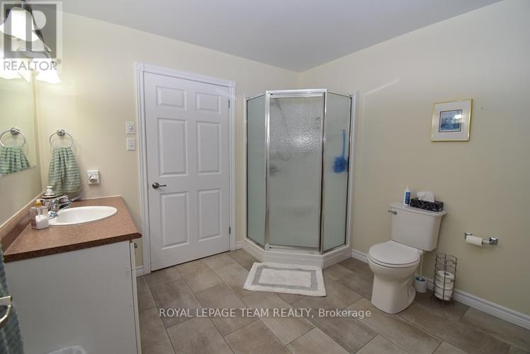 5516 Meadowbrook Drive