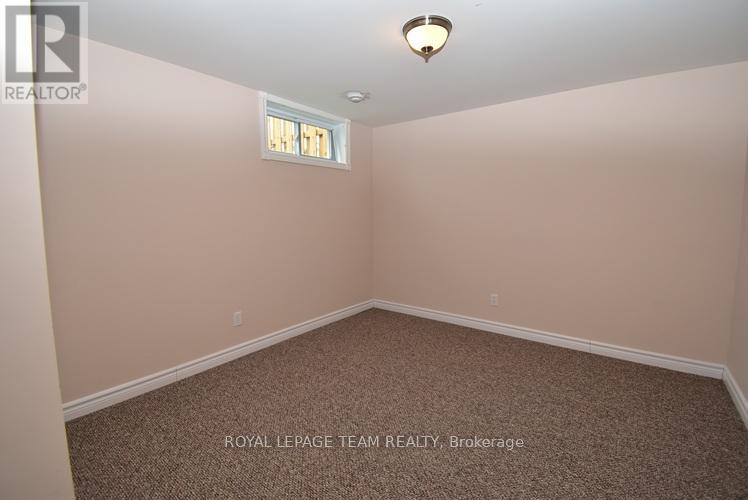 5516 Meadowbrook Drive