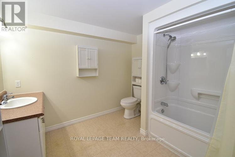 5516 Meadowbrook Drive