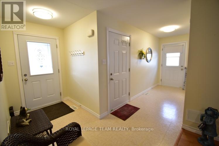 5516 Meadowbrook Drive