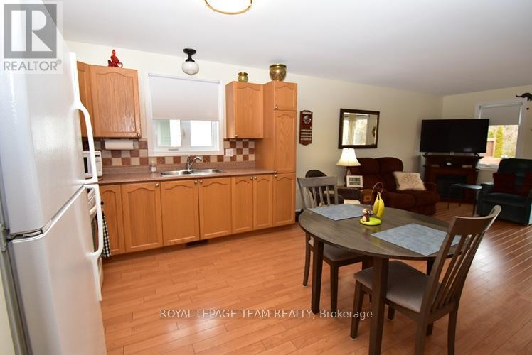 5516 Meadowbrook Drive