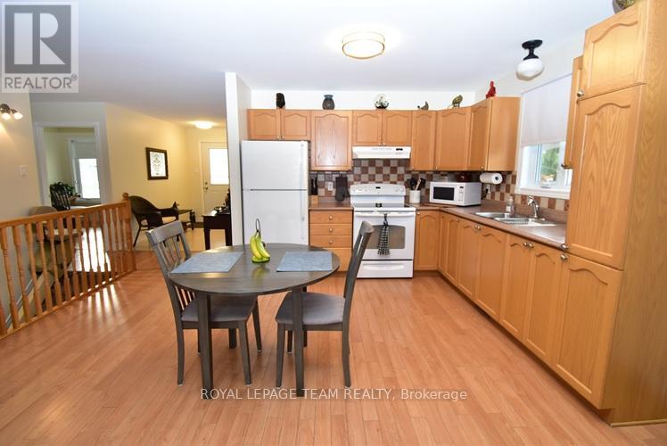 5516 Meadowbrook Drive