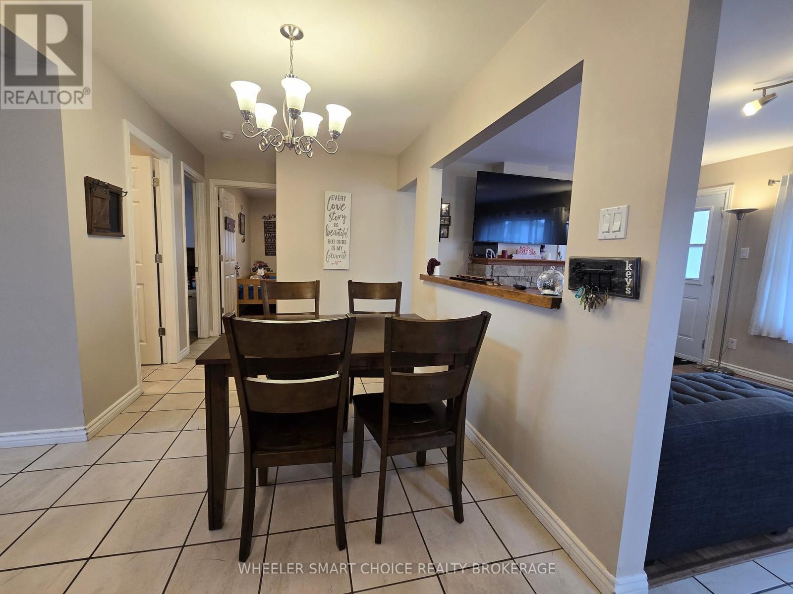 17 Adam Dixon Avenue