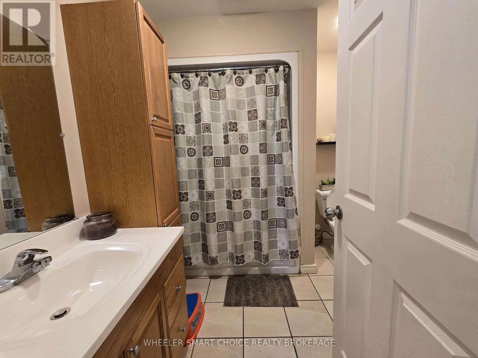 17 Adam Dixon Avenue