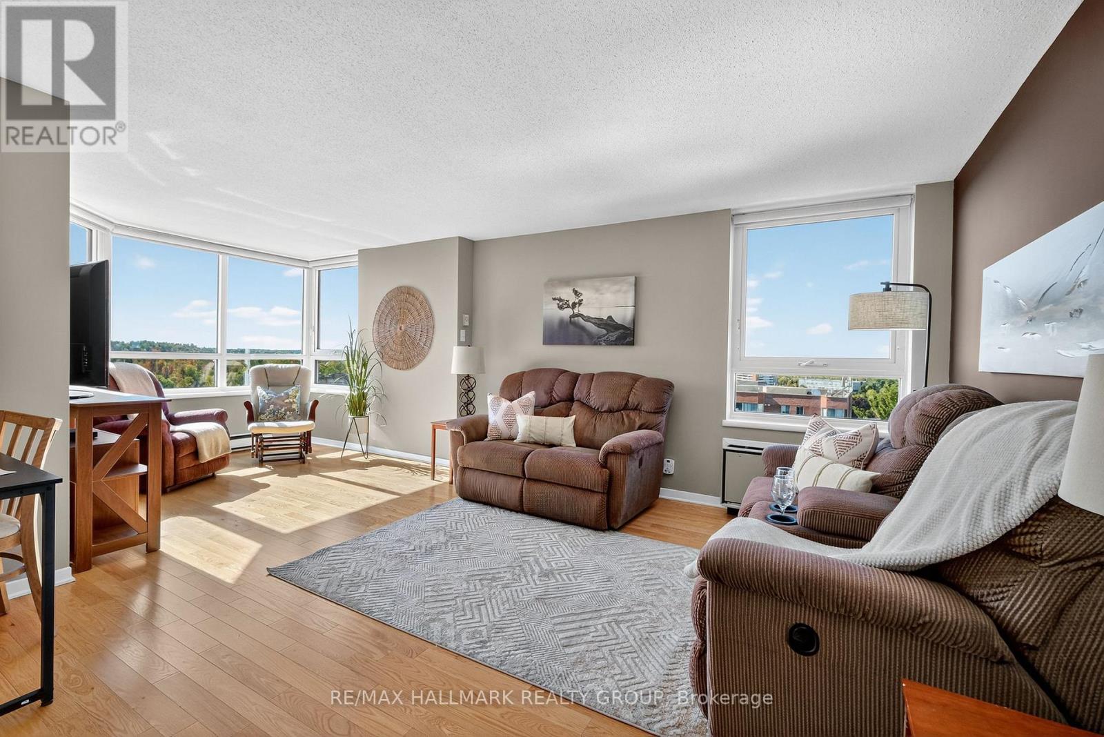 1207 - 80 Sandcastle Drive