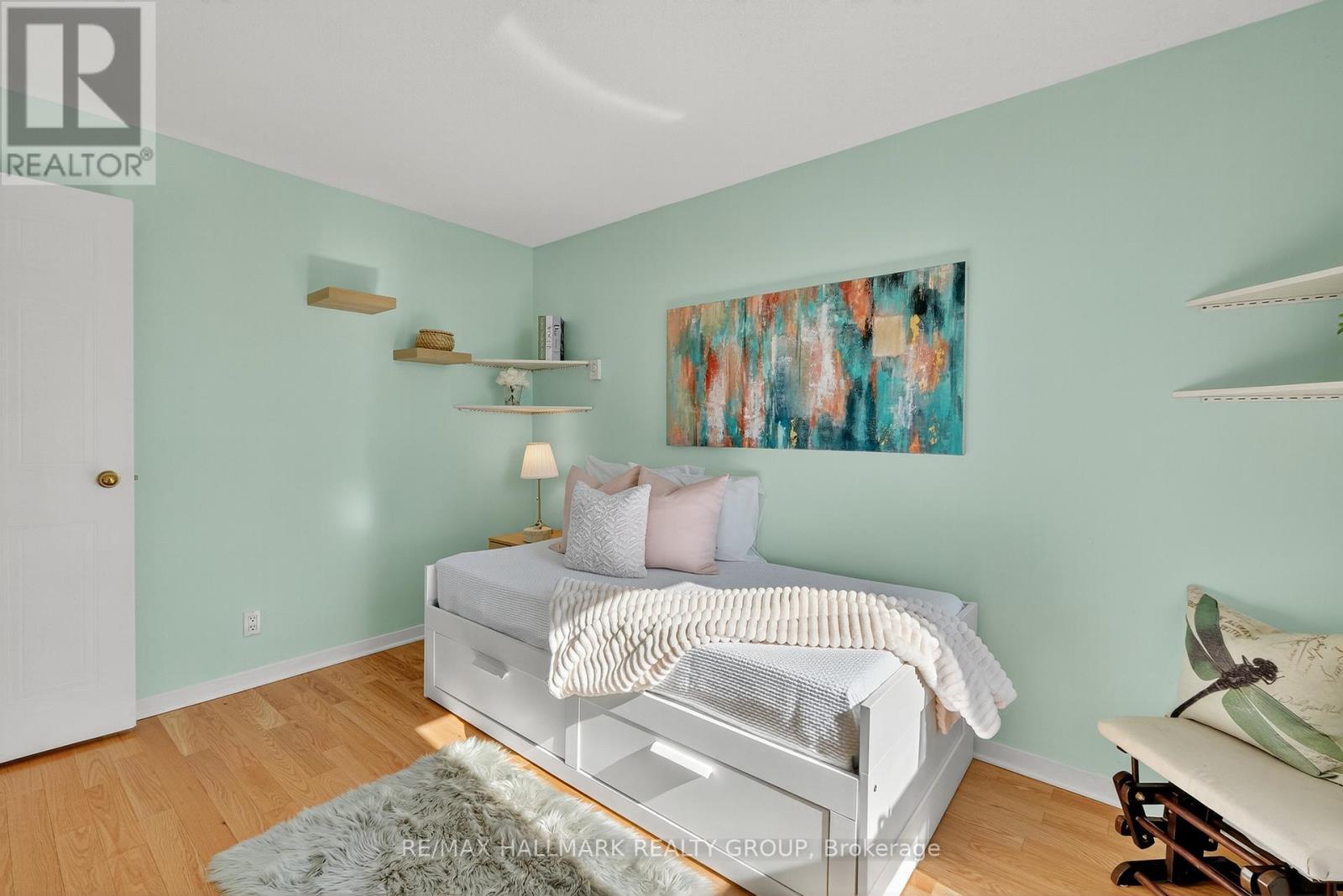 1207 - 80 Sandcastle Drive