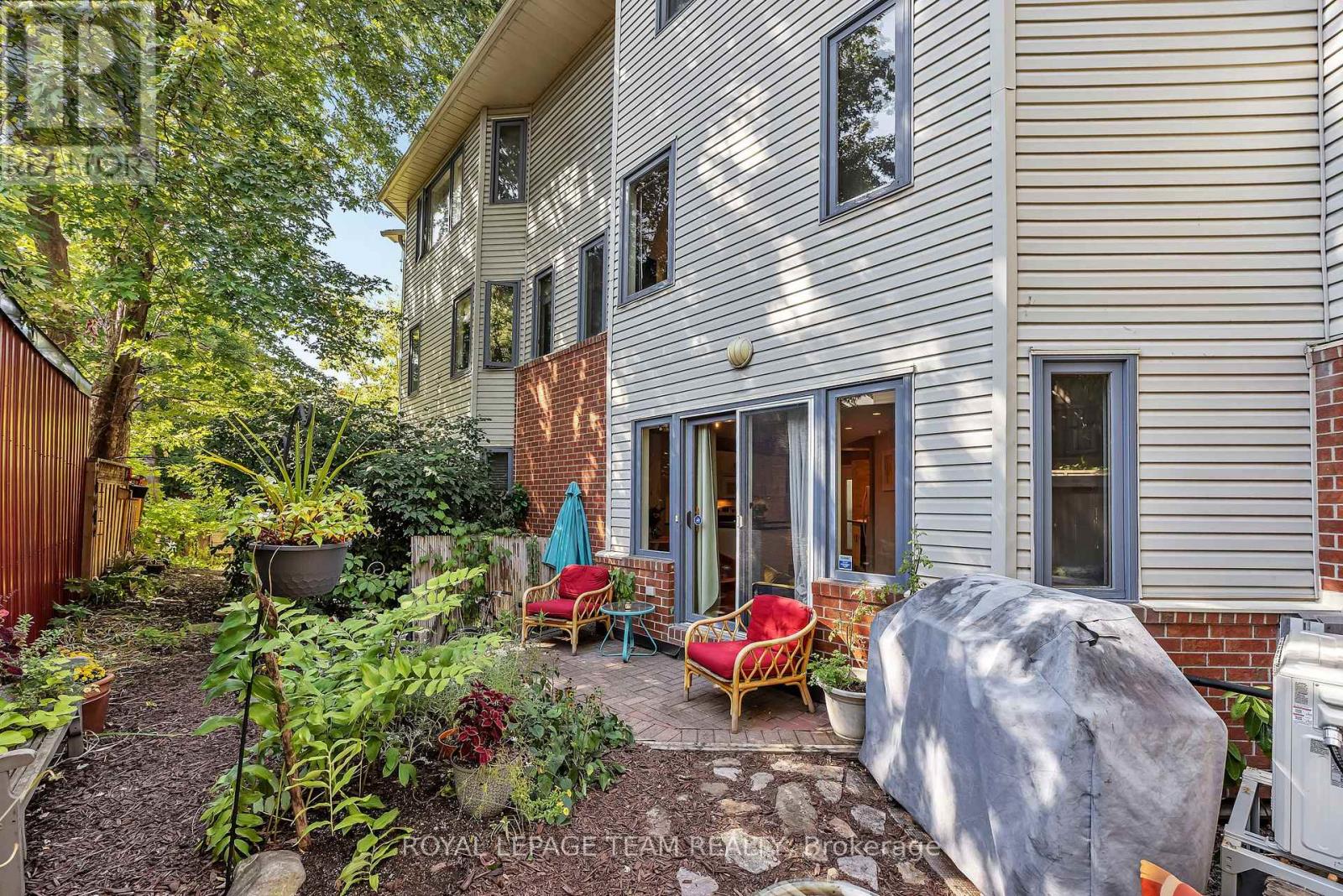 9 - 518 Lisgar Street