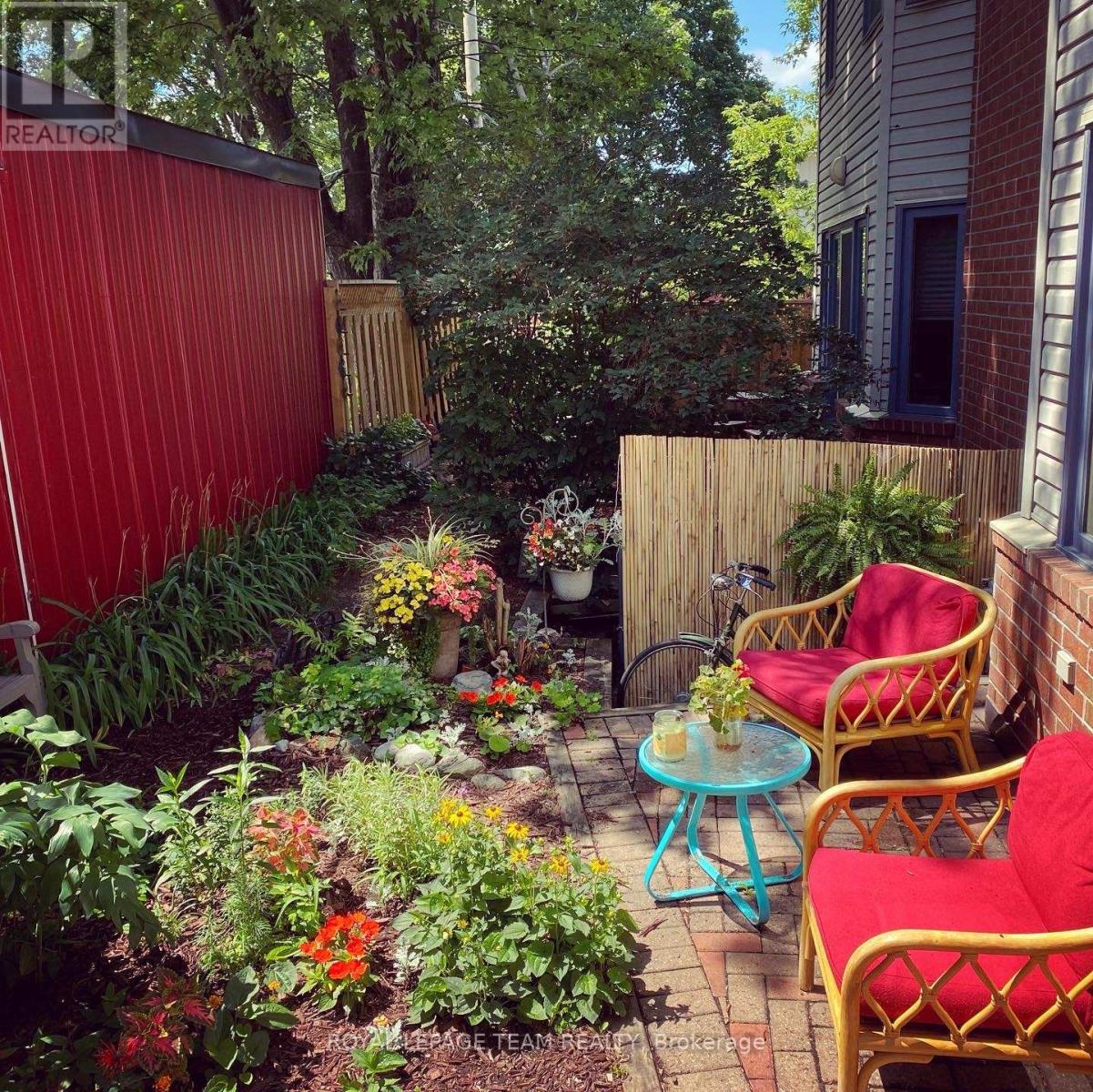 9 - 518 Lisgar Street