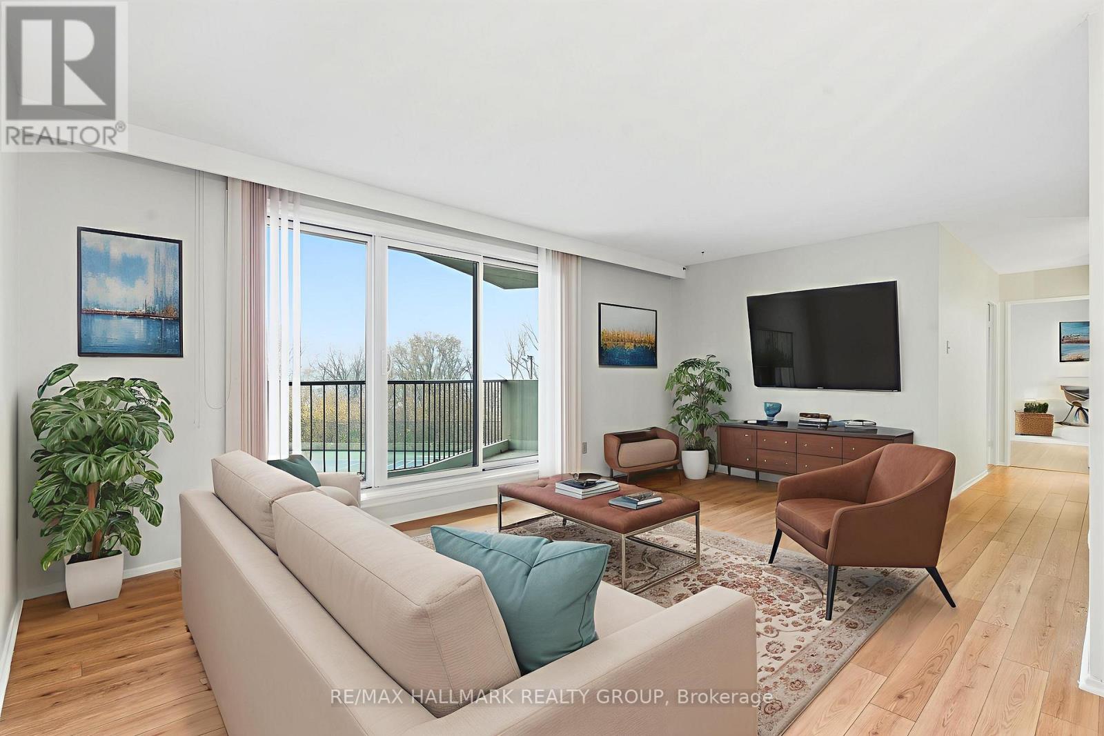 406 - 1025 Richmond Road