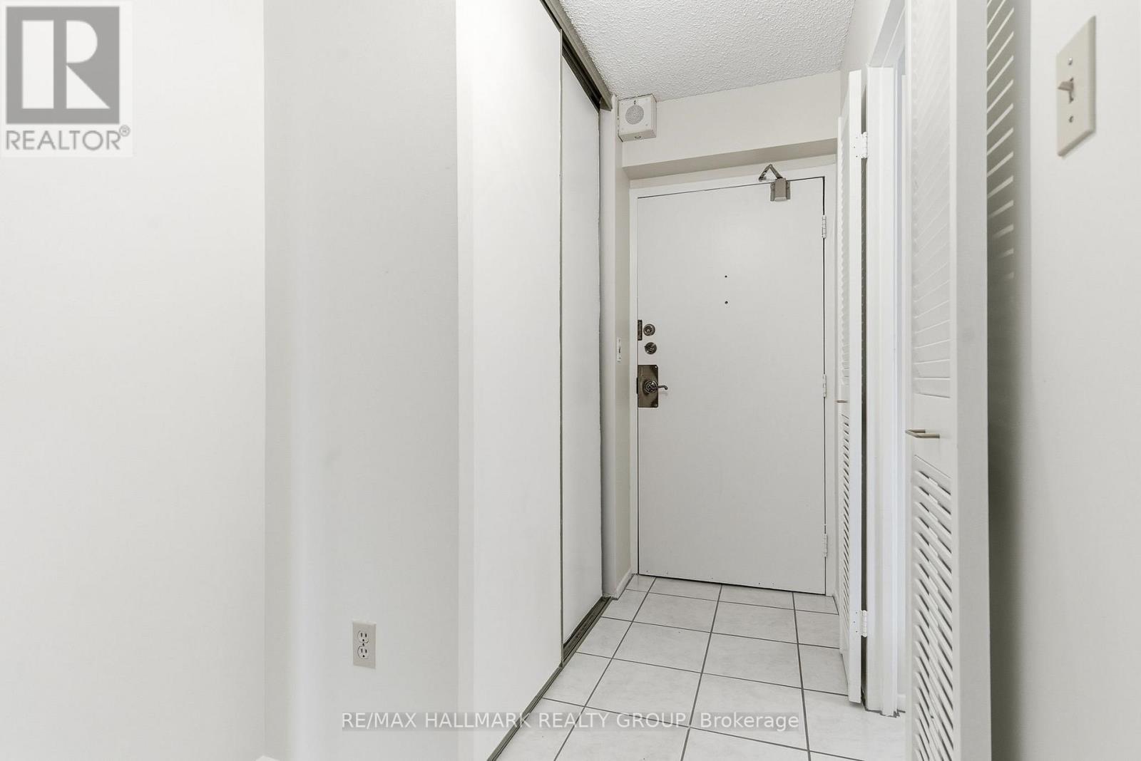 406 - 1025 Richmond Road