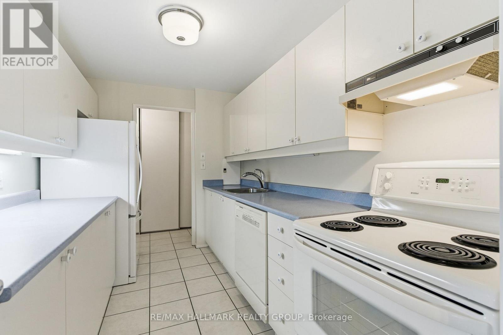 406 - 1025 Richmond Road