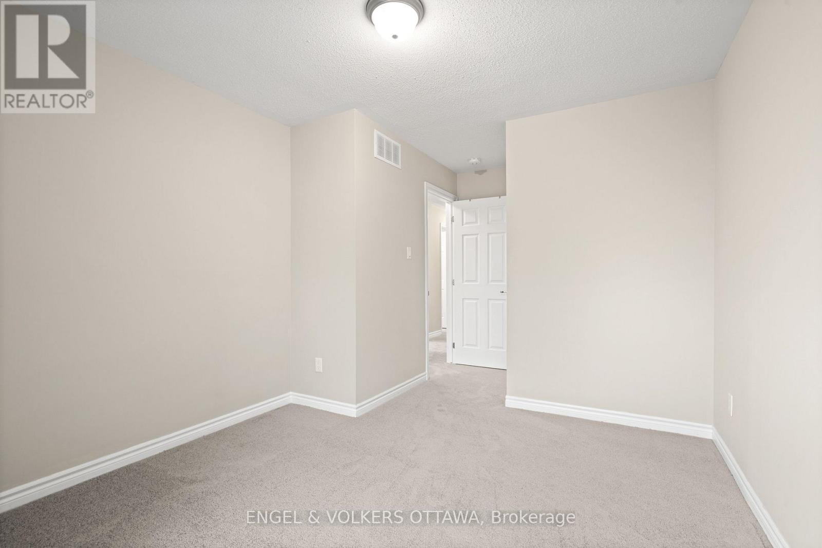 2248 Watercolours Way