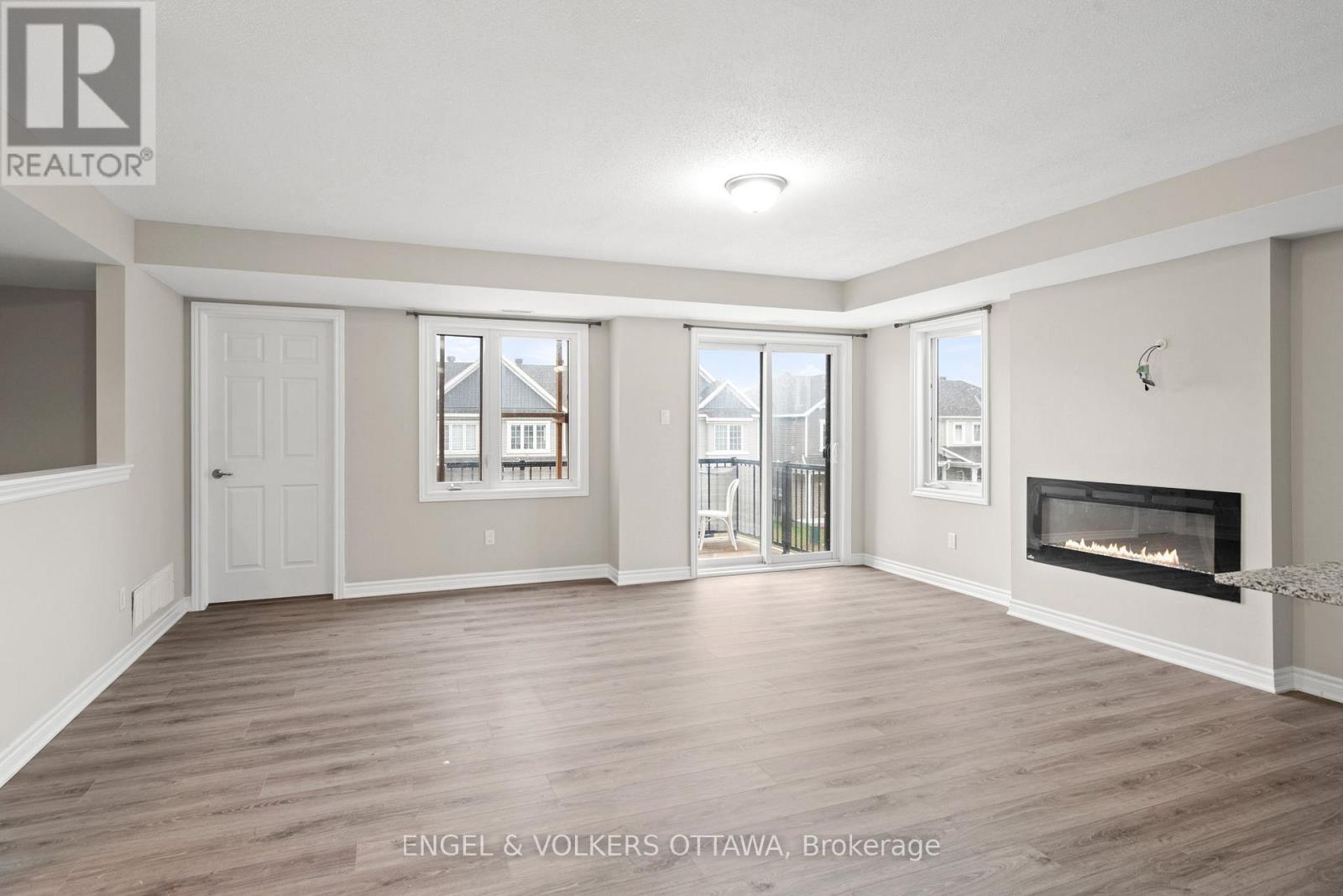 2248 Watercolours Way