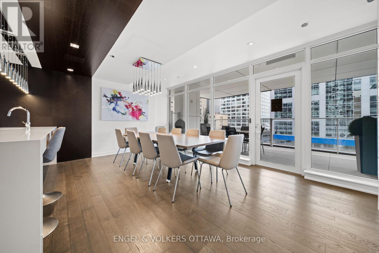 709 - 199 Slater Street