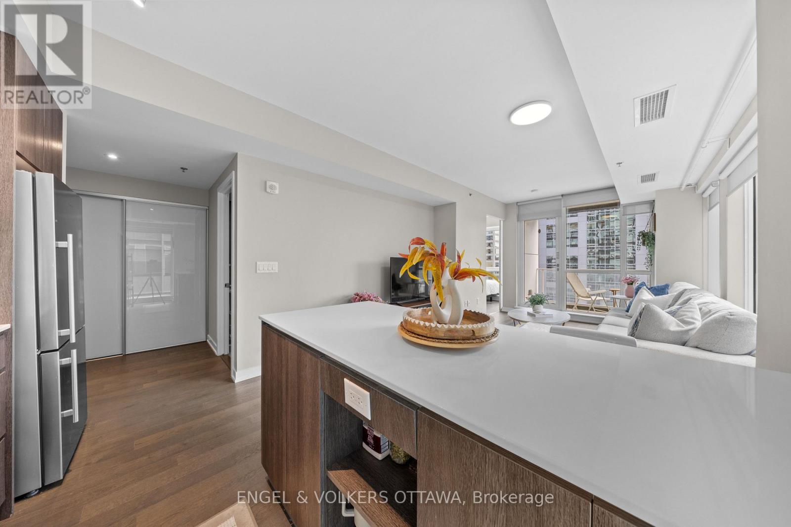 709 - 199 Slater Street