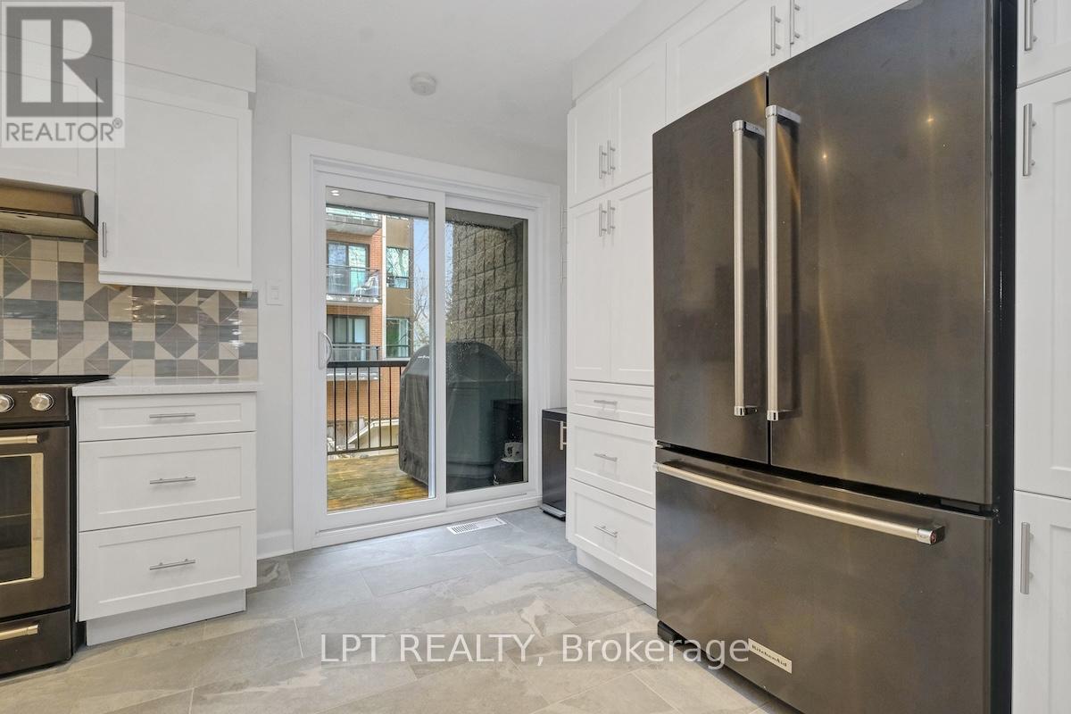 327 St Andrew Street