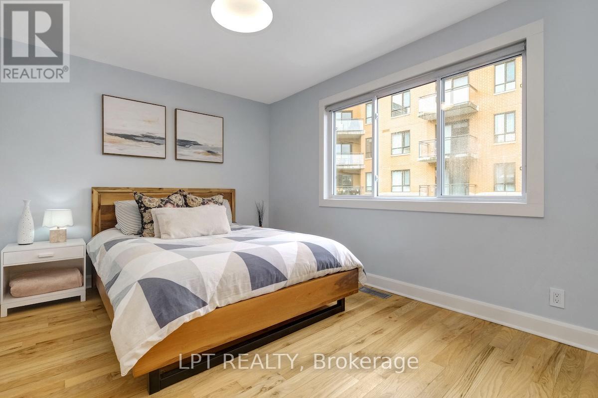 327 St Andrew Street