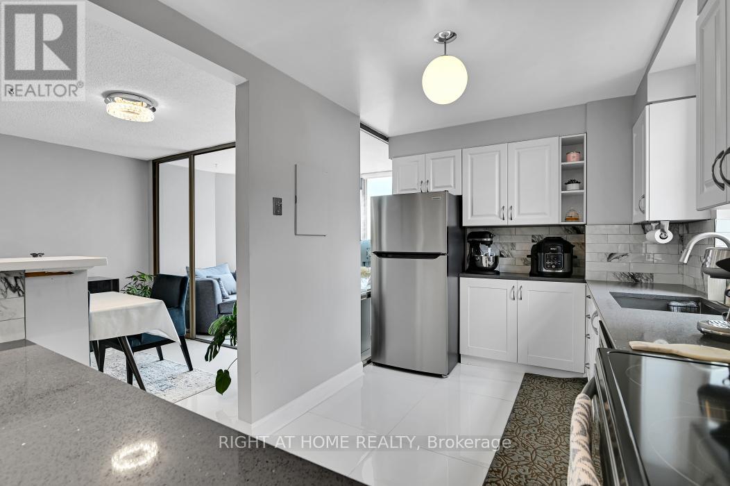 1703 - 2759 Carousel Crescent